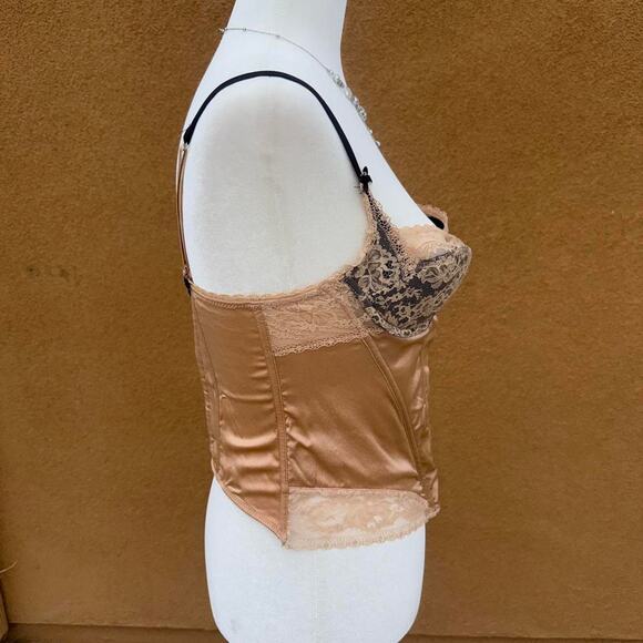 Lace trimmed y2k vintage boned corset bustier - Picture 4 of 5